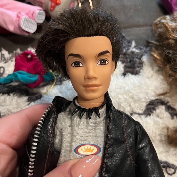 B23 Mattel 1999 My Scene Brown Haired Boy Doll - Picture 2 of 4